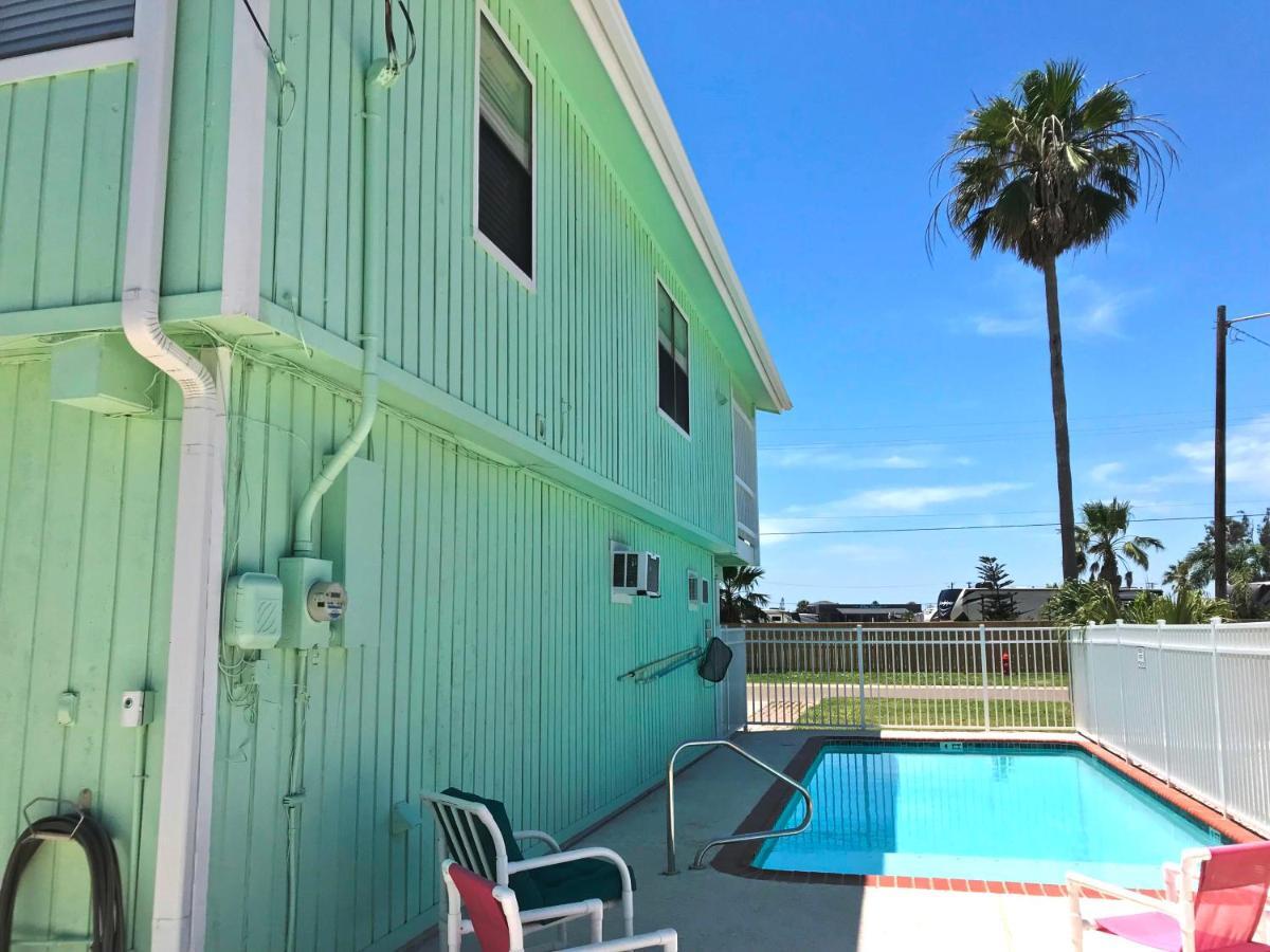 Twice As Nice Hotel Port Aransas Exterior photo